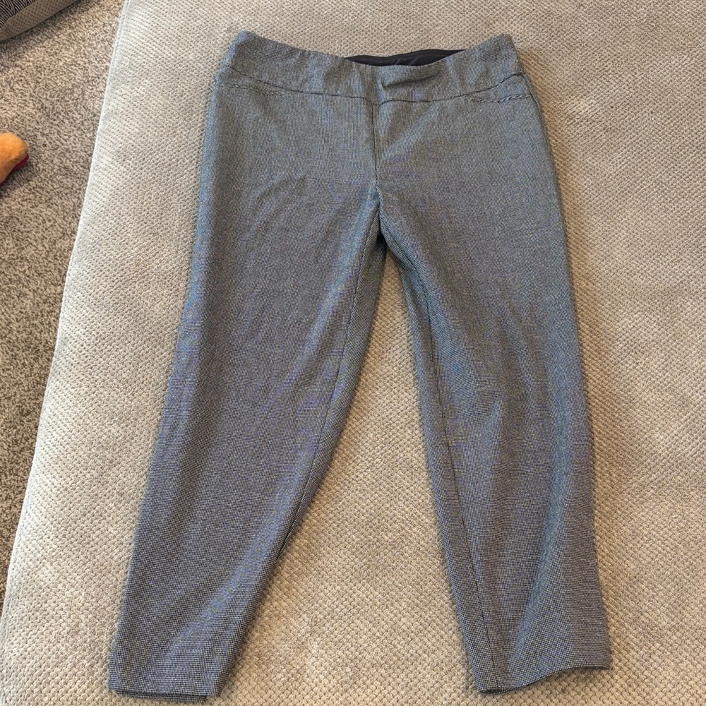 Investments Gray Women's Pants